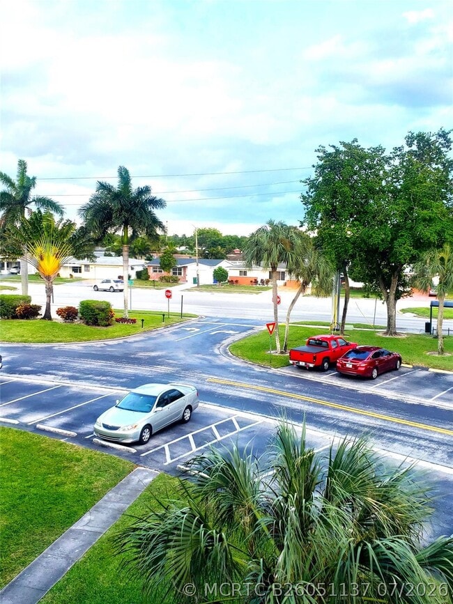 Building Photo - 7897 Golf Cir Dr Unit 303