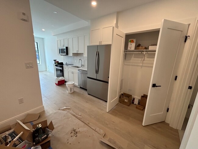 Building Photo - 1439 Tremont St Unit 1