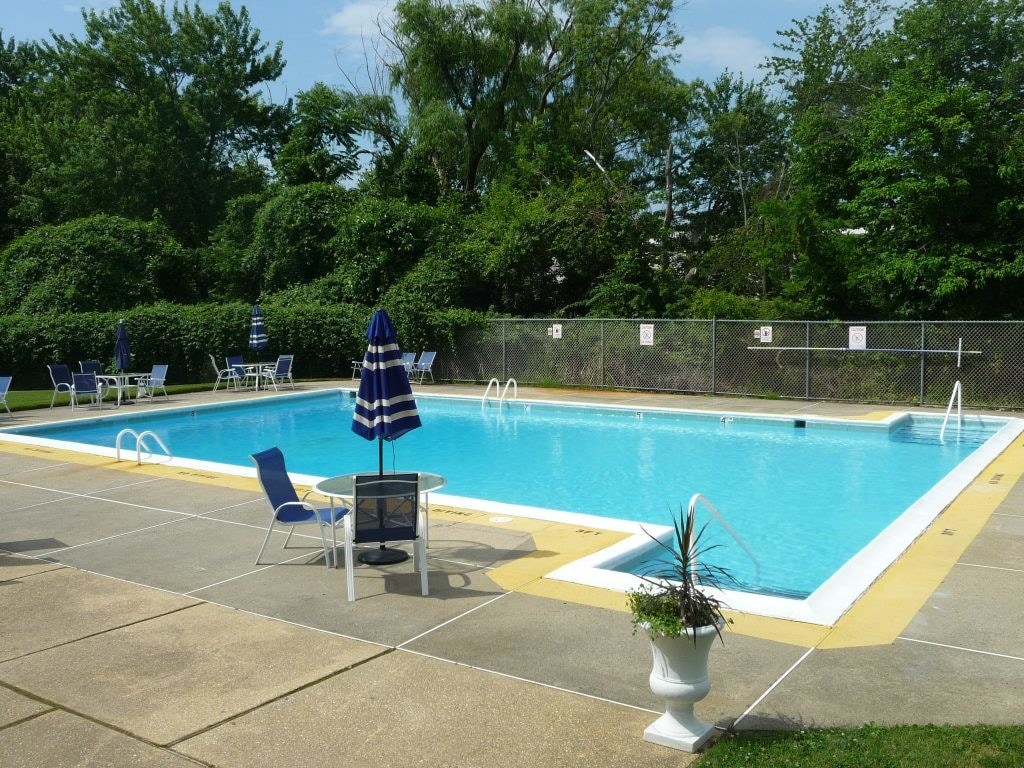 Pool - 83 White St Unit 83
