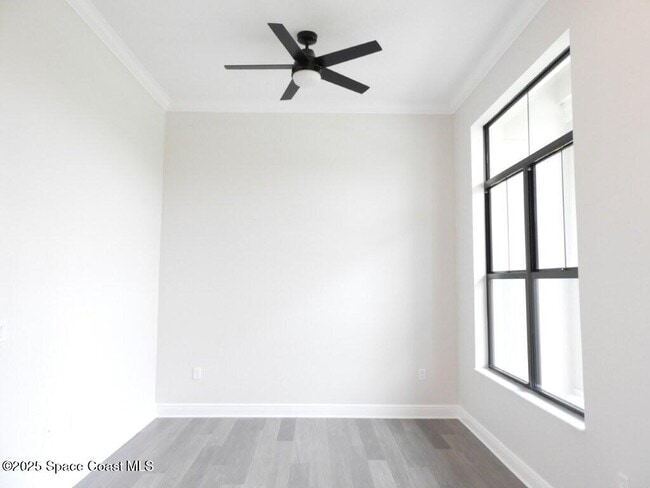 Photo - 8555 Henry Avenue