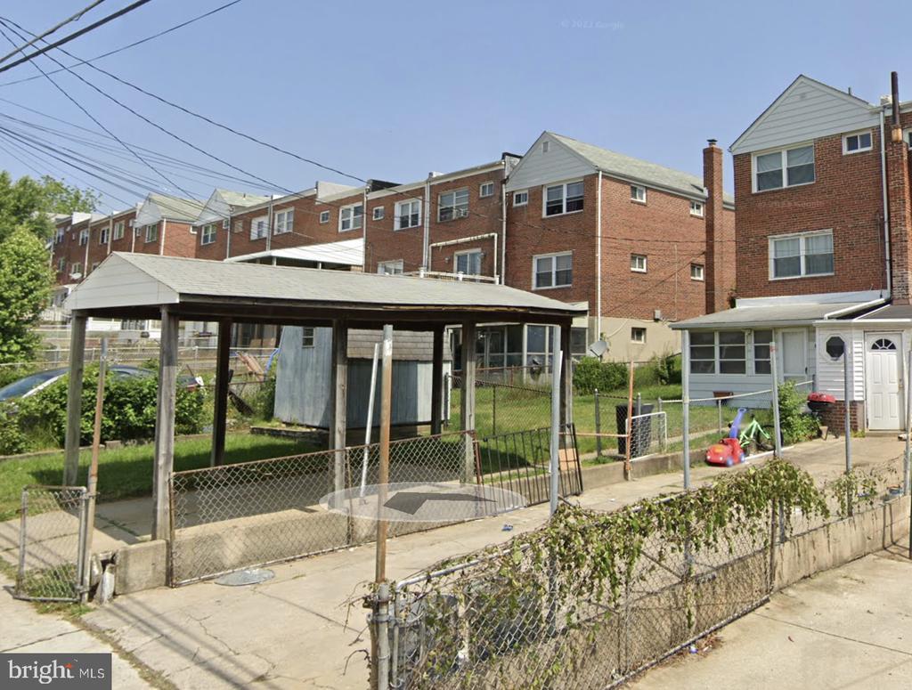 Photo - 957 Dalton Ave