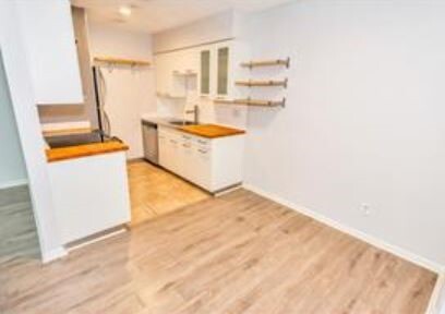 Photo - 606 Marshall St Unit B9