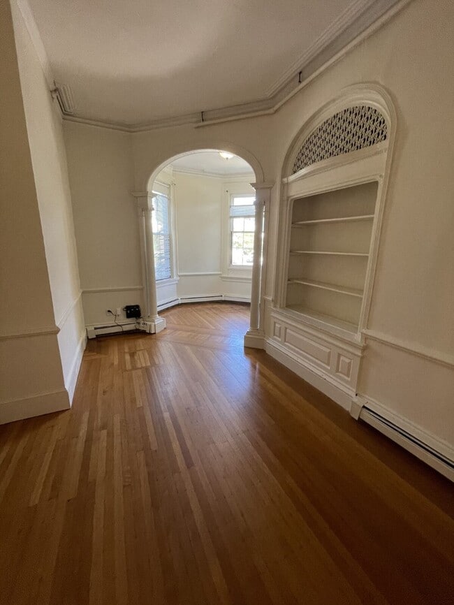 Photo - 112 Keene St