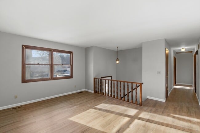 Photo - 1708 Sparrow Point Ln