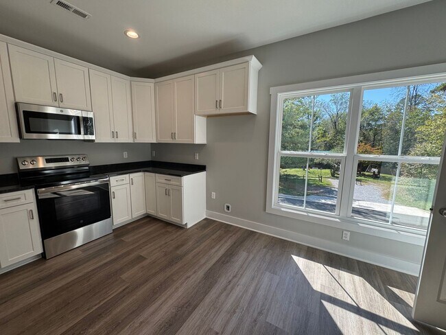 Photo - Sunburst Villa Luxury Townhouse WITH BASEMENT