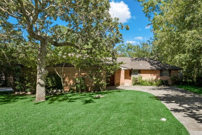 Building Photo - 1522 Baggett Ln Rental
