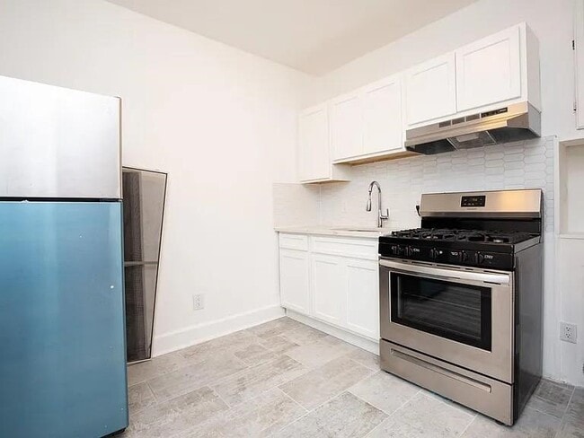 Photo - 733 Hudson Ave Unidad 2