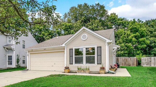 Photo - 4447 Connaught Dr E