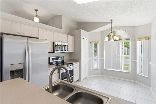 Photo - 1537 Ridge Pointe Dr