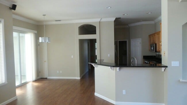 Photo - Vacation where your live!