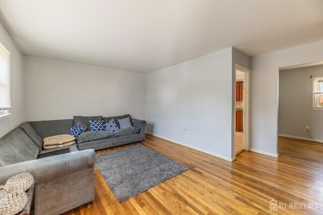 111 Emerson St Unit 1