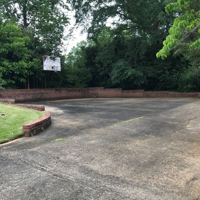 Photo - Charming 4B/3.5B Home!