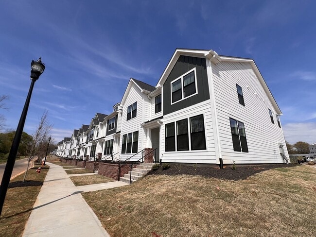 Building Photo - Northside Townhomes