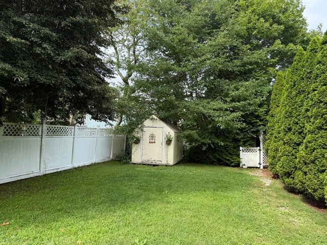Photo - 55 Westmoreland St Unit B