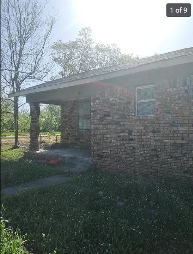 Building Photo - 834 18th St Rental