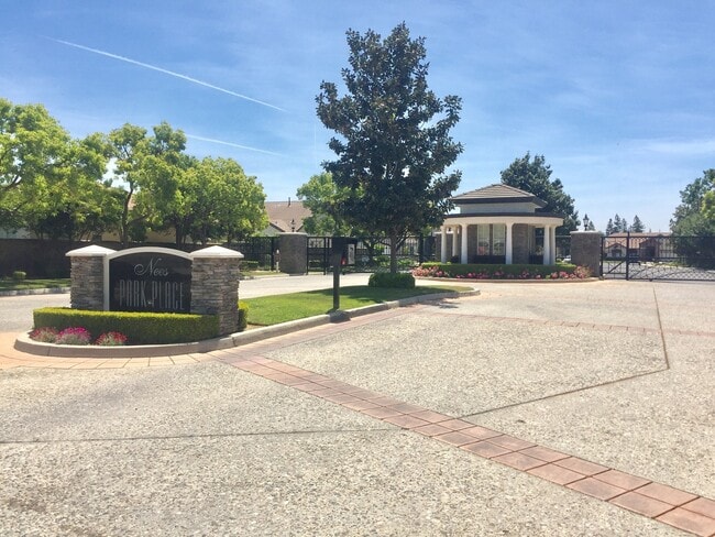 Photo - Beautiful 3 bedroom 3 full baths 2117 sq. ft. Located in Nees Park Villas