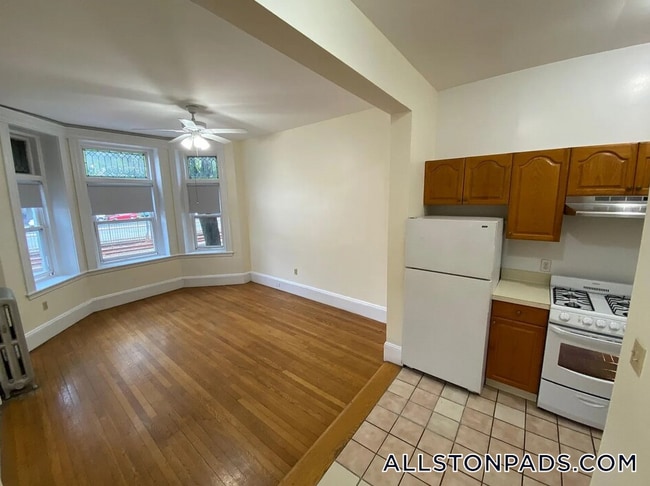 Photo - 23 Brighton Ave Unidad 1