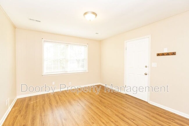 Photo - 207 Memorial Dr Unit 3