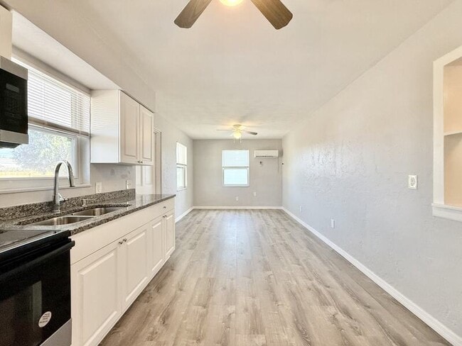 Photo - 4091 58th Ave N