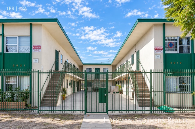 2621 Brighton Ave Unidad 14