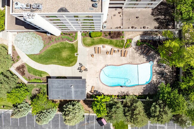 Photo - Coronado Condominiums