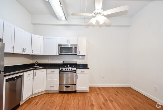 Building Photo - 1105 Boylston St Rental