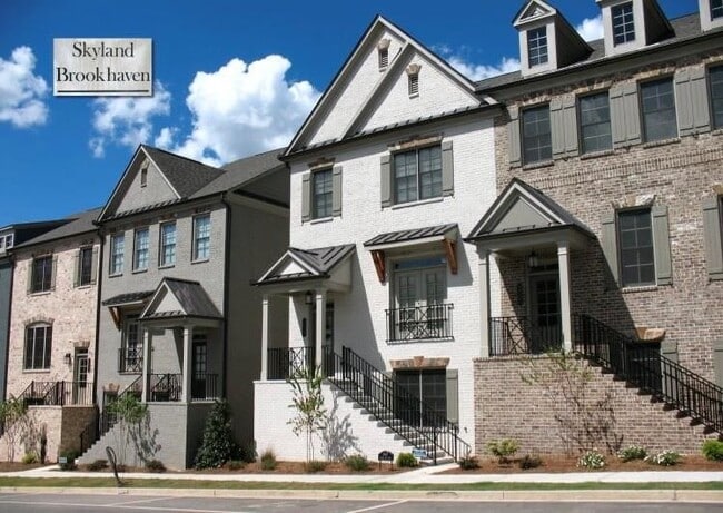 Building Photo - 1915 Skyfall Cir