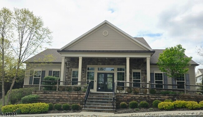 Photo - 76 Albert Ct