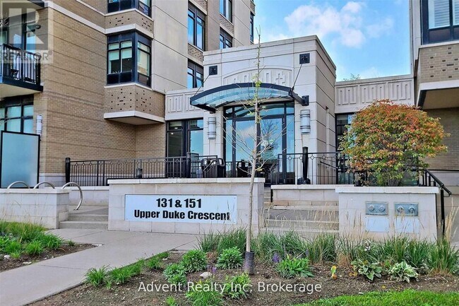 Photo - 131 Upper Duke Crescent Unité 505