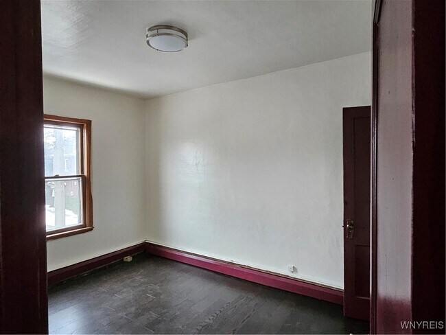Photo - 1037 Walden Ave