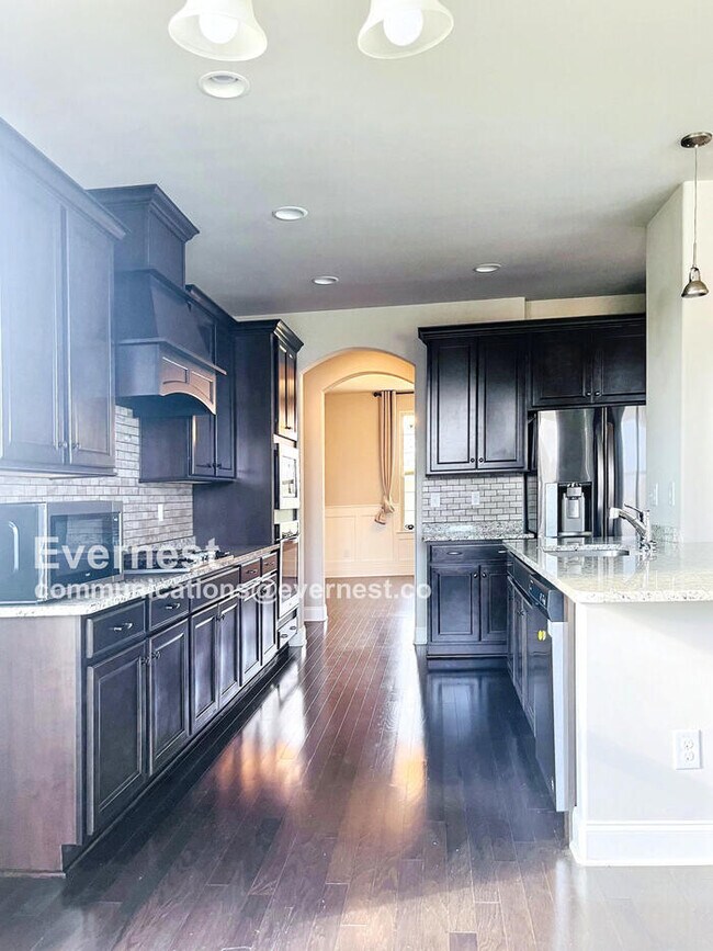 Photo - 2951 Stewart Campbell Pointe