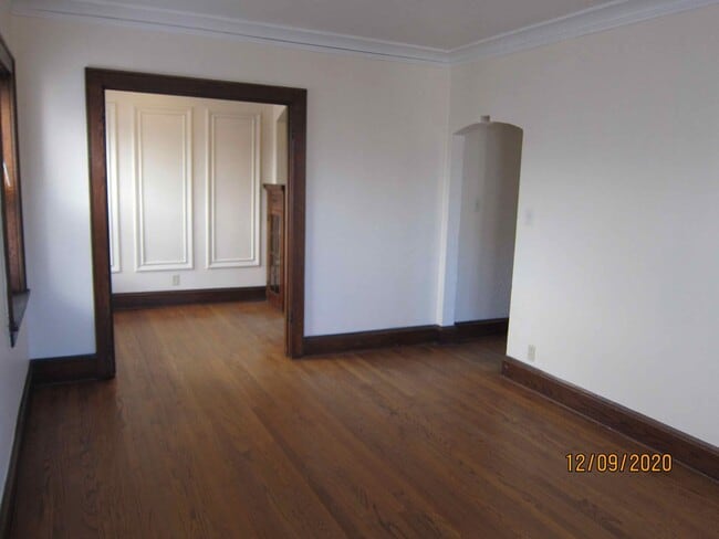 Photo - Available July or August 2026 Gorgeous 1-bedroom apartment in Shorewood with Free Heat Unit 08