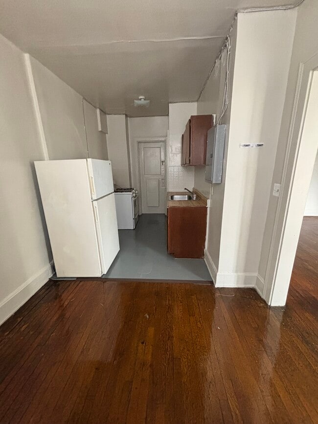 Photo - Idamont Apartments