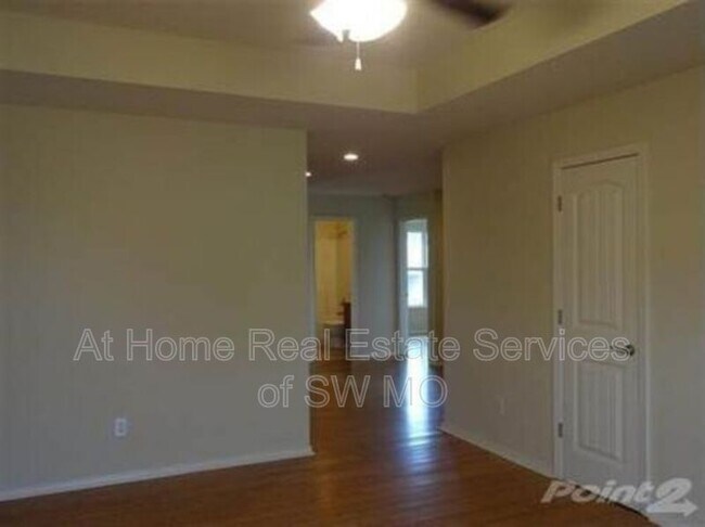 Photo - 3327 S Parkmont Ct