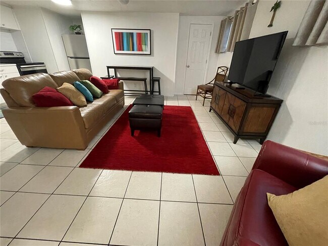 828 S Tuttle Ave Unit B