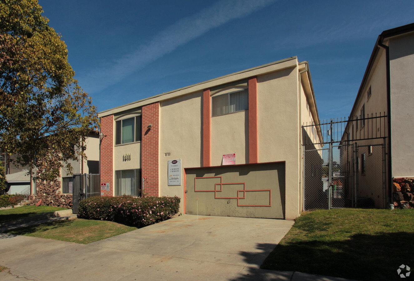 Primary Photo - 1811 7Th St Apartments