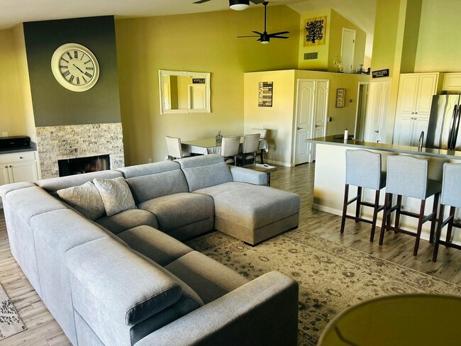 Photo - 41120 Woodhaven Dr E