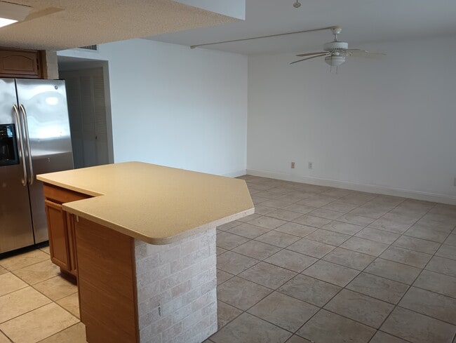 Photo - 1235 S Highland Ave Unit B103