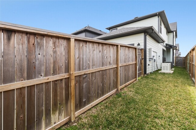 Photo - 1530 Noble Pk Dr