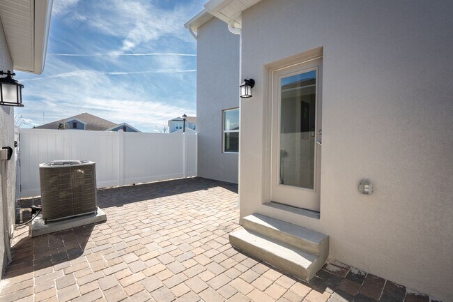 Photo - 2408 Rider Rain Ln