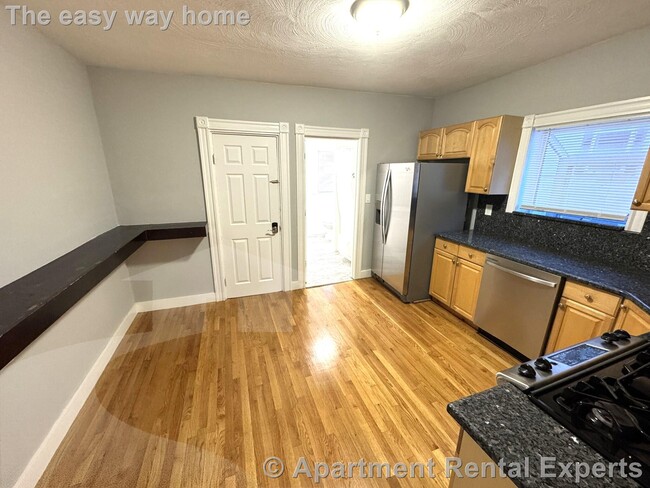 Photo - 35 Cameron Ave Unit #2