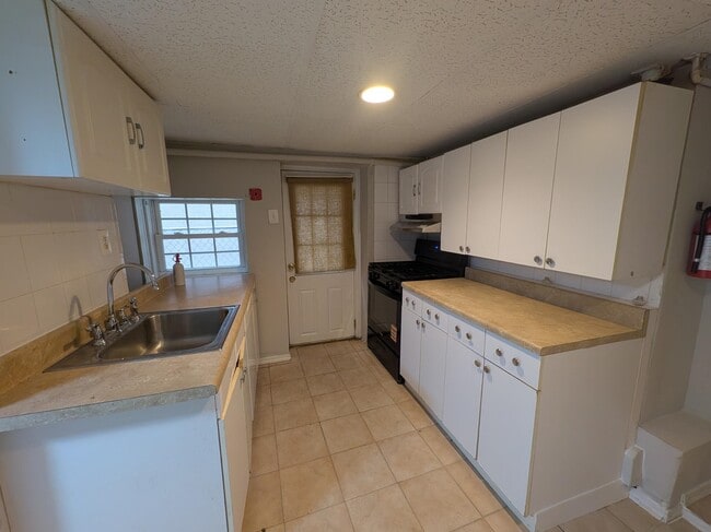 Photo - 1430 44th St Unit Ground Fl