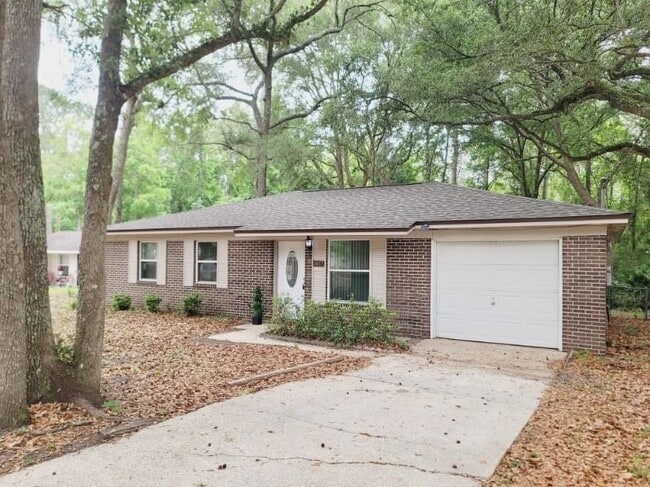 Building Photo - 5680 Doonesbury Way