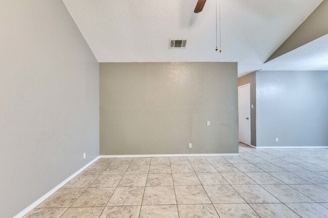Photo - North Austin Duplex 2 Bedroom with a Large Yard! Unit A