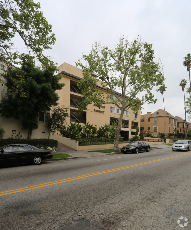 Photo - Wilshire Ardmore Regency Apartments