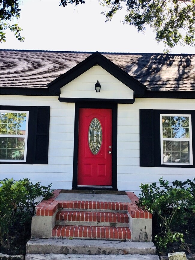 Photo - 5530 Truett St