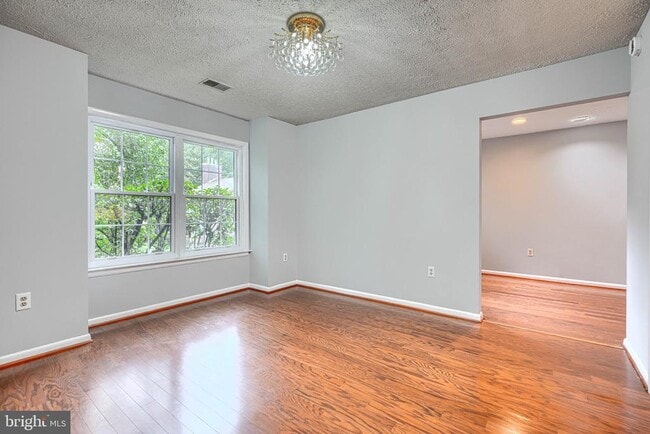 3 Pipe Hill Ct Unit 3B