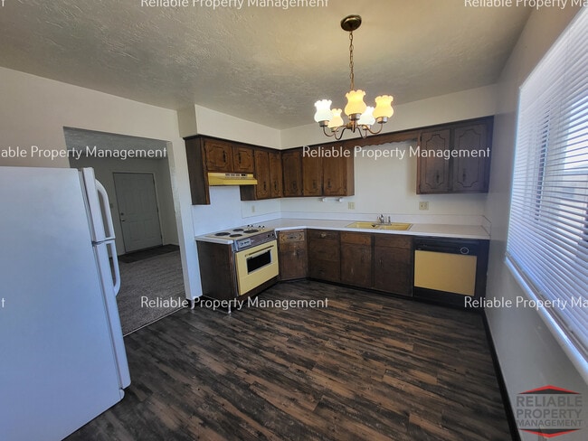 Photo - 1388 Ashment Ave Unit 2