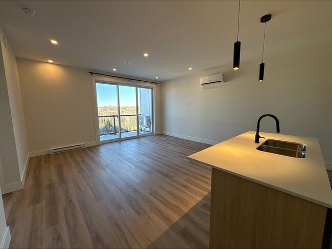 Photo - 1035 Melanson Rd Unit 613