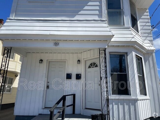 Building Photo - 1043 Helderberg Ave Unit Apt B - 1 Front